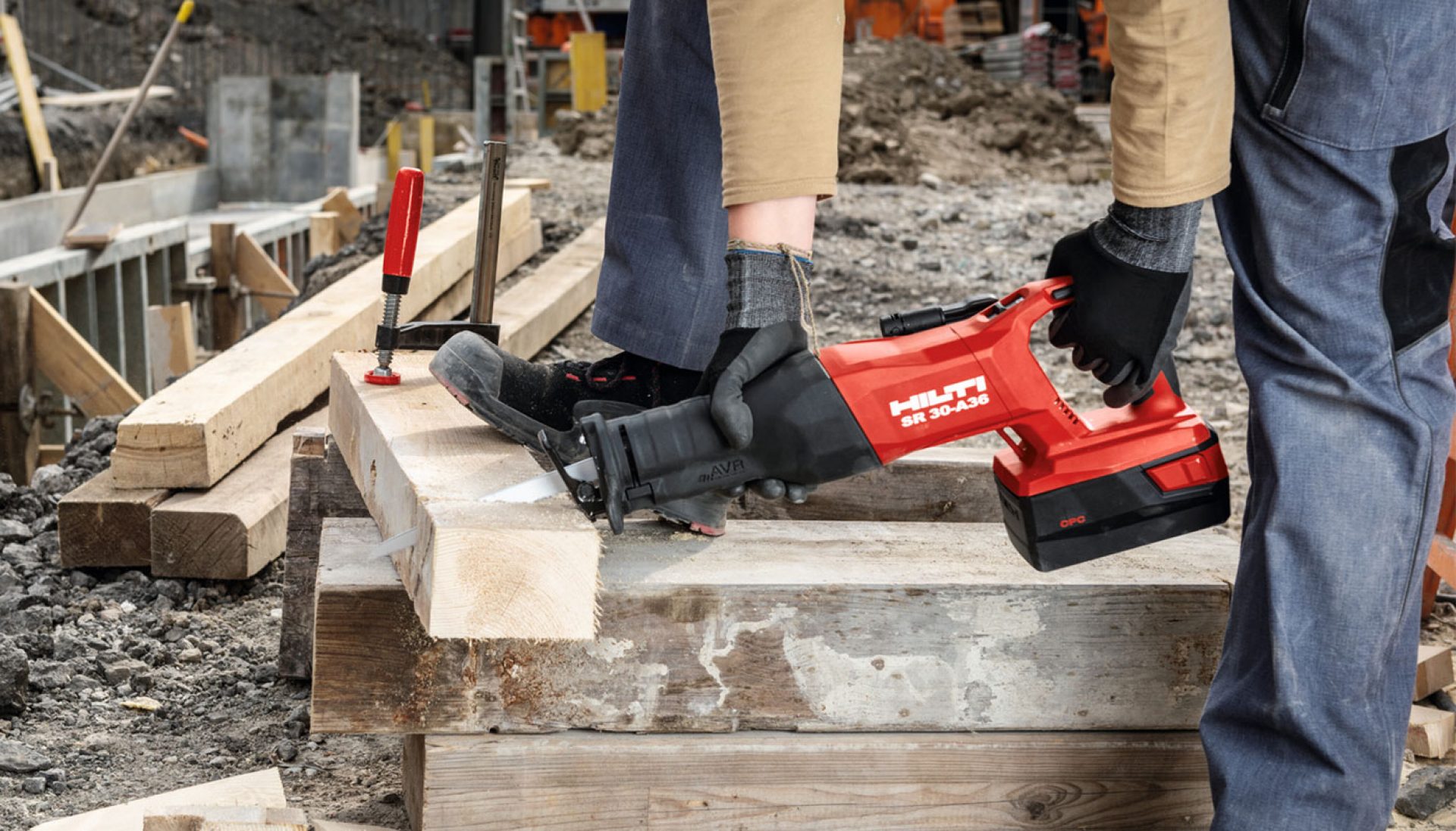 Introducing the SR 30-A36 Cordless Reciprocating saw for demolition