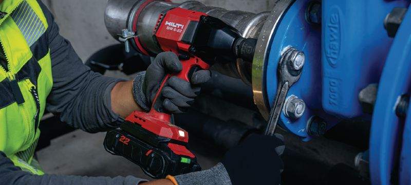 SIW 6-22 ½ cordless impact wrench Power-class cordless impact wrench with 1/2 friction ring anvil for a wide range of concrete anchoring and steel or wood bolting (Nuron battery platform) Applications 1