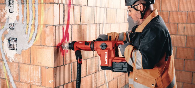 TE 60-22 Cordless rotary hammer Powerful and cordless SDS Max (TE-Y) rotary hammer with high power-to-weight ratio for heavy-duty drilling and chiseling in concrete and masonry (Nuron battery) Applications 1