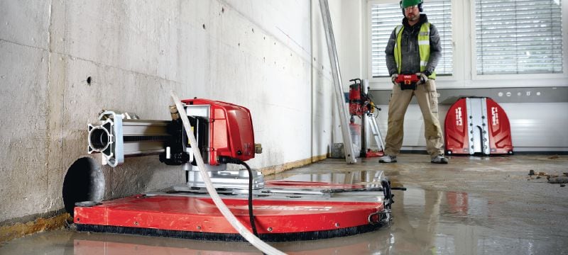 SPX LCS Equidist wall saw blade (60HY: fits on Hilti, Husqvarna®, Tyrolit®) Ultimate wall saw blade (5-10 kW) for high-speed cutting and a longer lifetime in reinforced concrete (60HY arbor fits on Hilti, Husqvarna®, Tyrolit® wall saws) Applications 1