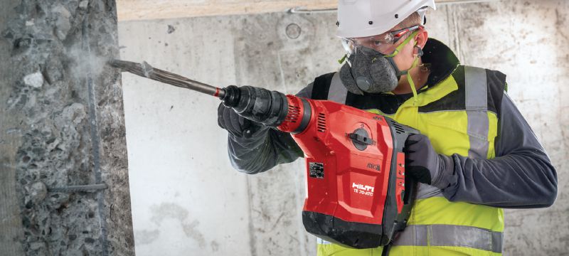 TE 70-ATC/AVR Rotary hammer Very powerful SDS Max (TE-Y) rotary hammer for heavy-duty drilling and chiselling in concrete Applications 1