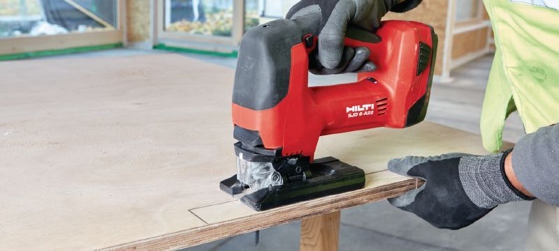 SJD 6-A22 Cordless jig saw Powerful 22V cordless jig saw with top D-handle for a comfortable grip and superior control during curved cuts Applications 1