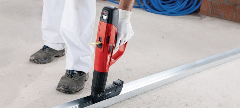 X-U MX steel/masonry nails (collated) High-performance collated nails for fastening to concrete and steel using powder-actuated tools Applications 1