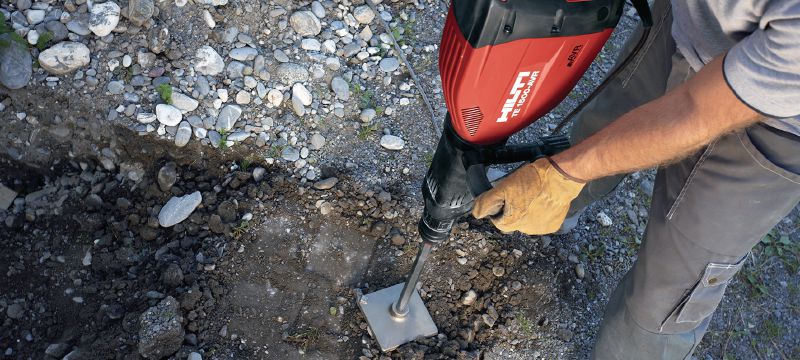 TE-Y/S TP tamping plates Ultra-robust tamping plate for compacting earth and gravel using SDS Max (TE-Y) or TE-S shanks Applications 1